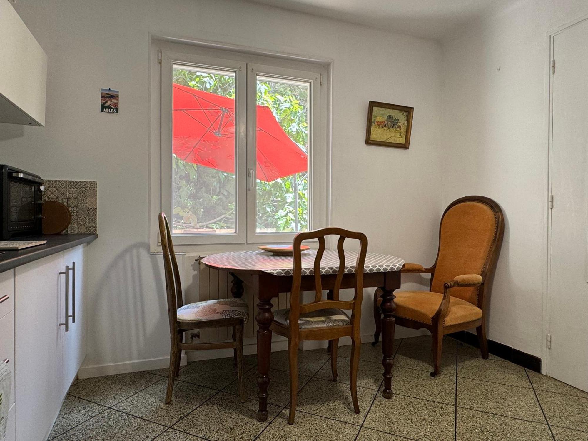 En Ville Avec Un Air De Campagne Arlés Exterior foto